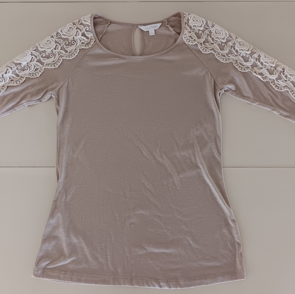 Charming Charlie Lace Rose Embroidered Top Women's Size Small - Picture 3 of 12